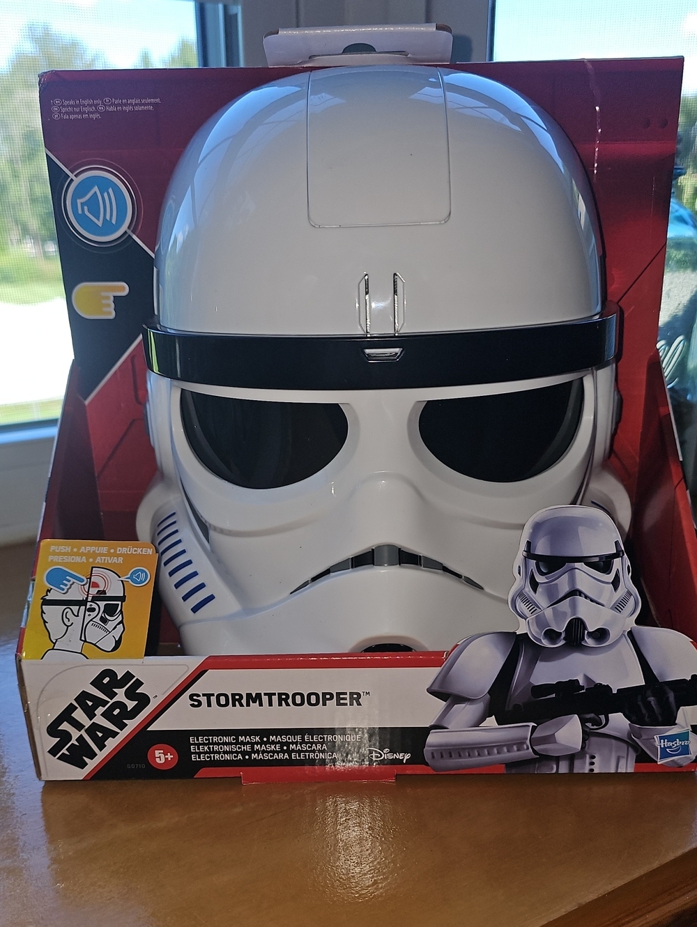 Star Wars Stormtrooper Electronic Mask - White